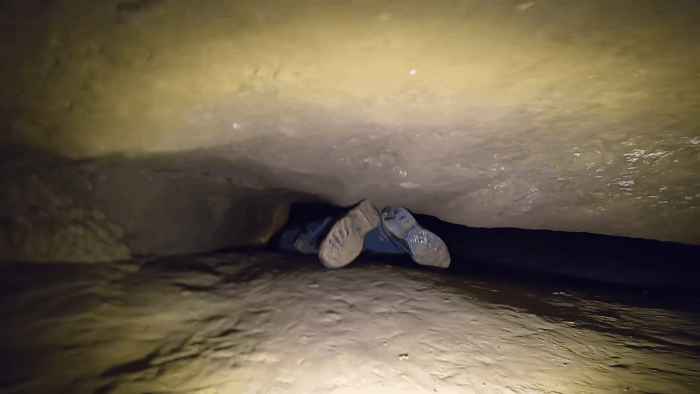 동굴) 전문가 없이 동굴에 들어가면 존나 위험한 이유 ㄷㄷㄷ_4.gif