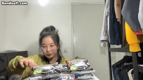 여동생 촬영 방해하는 오빠들_1.gif