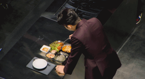 흑백요리사 은둔 고수 그 자체이신 급식대가_16.gif