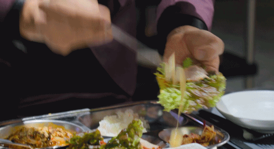 흑백요리사 은둔 고수 그 자체이신 급식대가_15.gif