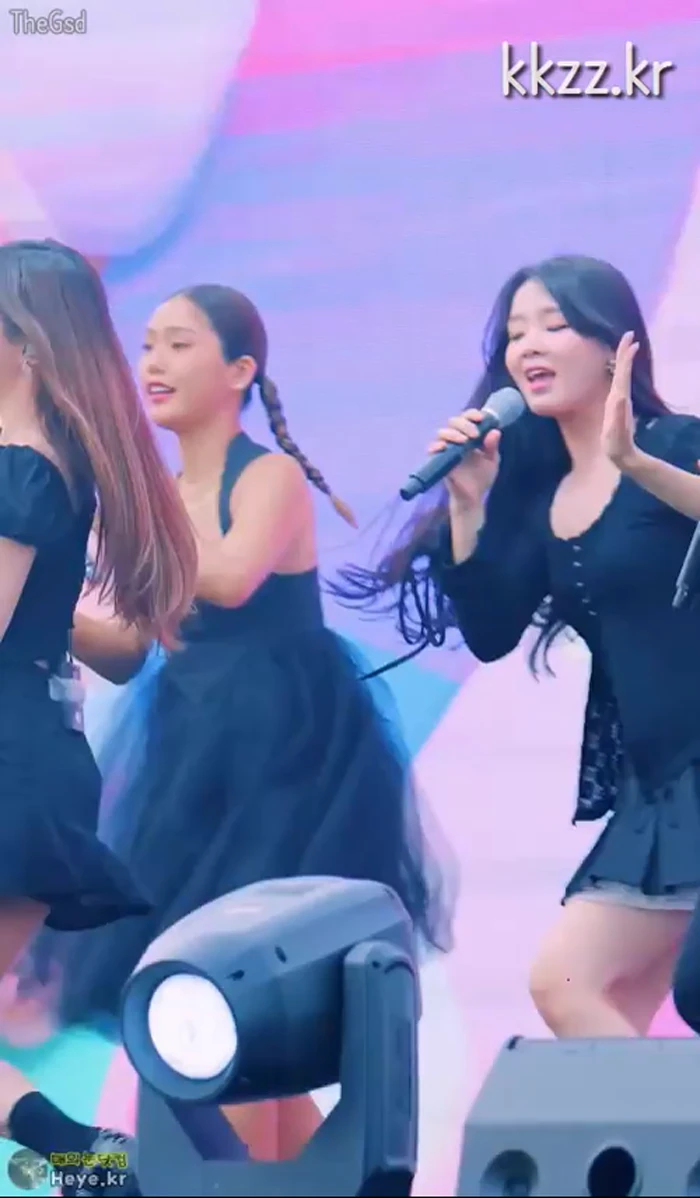 슬렌더 몸매 호불호 gif_2.webp