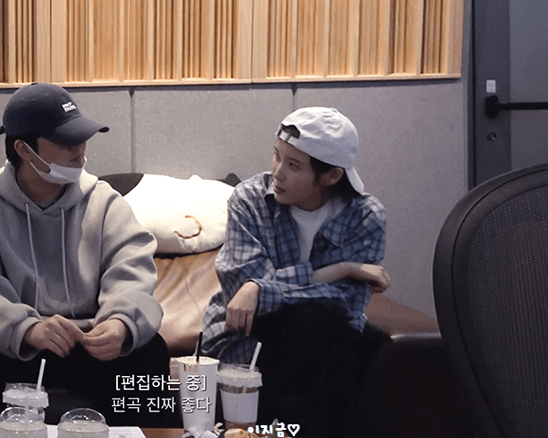 'Never Ending Story' Recording Behind 편 움짤_5.gif