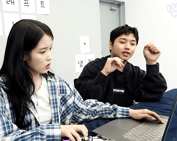 [IUTV] 마미뮤 분노의 마인크래프트! (w.샘킴) 편 움짤_7.gif
