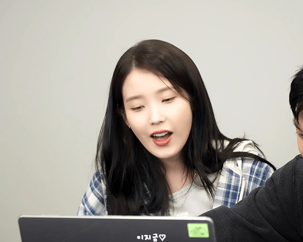 [IUTV] 마미뮤 분노의 마인크래프트! (w.샘킴) 편 움짤_9.gif