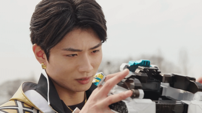 [넘버원전대 고쥬저] 반대로 심판 뇌물주기_10.gif