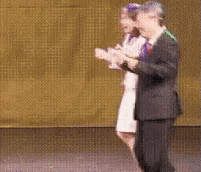 짬통 이제 출발했다는 거 솔직히 이해는 감(움짤 다수)_1.gif