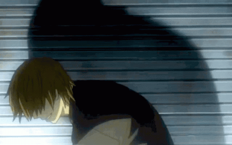 짱구네 집에는 오래된 물건이 없다. 왜냐하면_2.gif