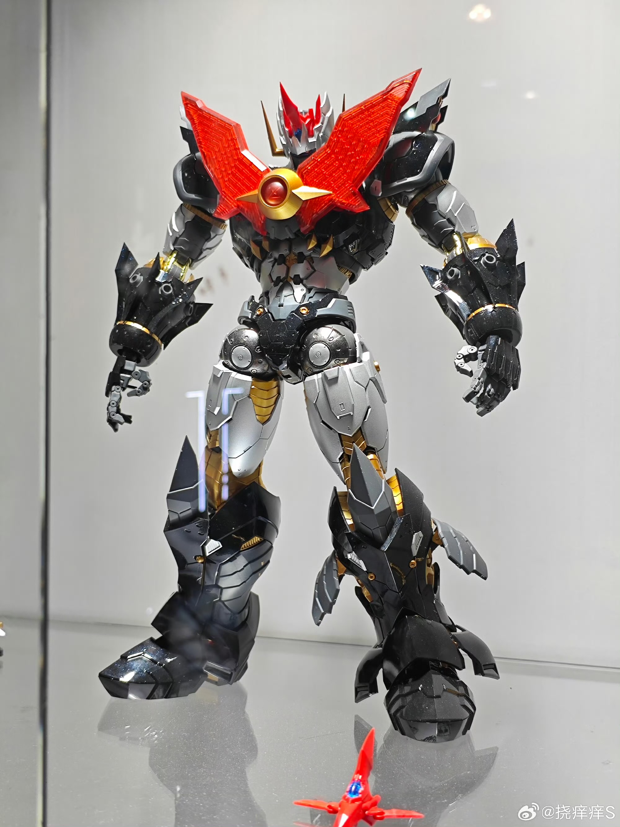 창모완 TRON Model Kit 마징카이저 채색 샘플 전시