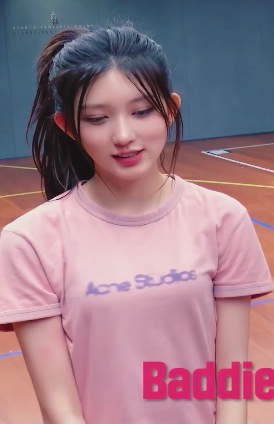02년생 누나 gif_2.webp