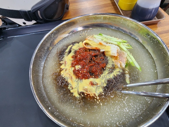 3900원 냉면집이 근처에 생겨서 들러봤습니다